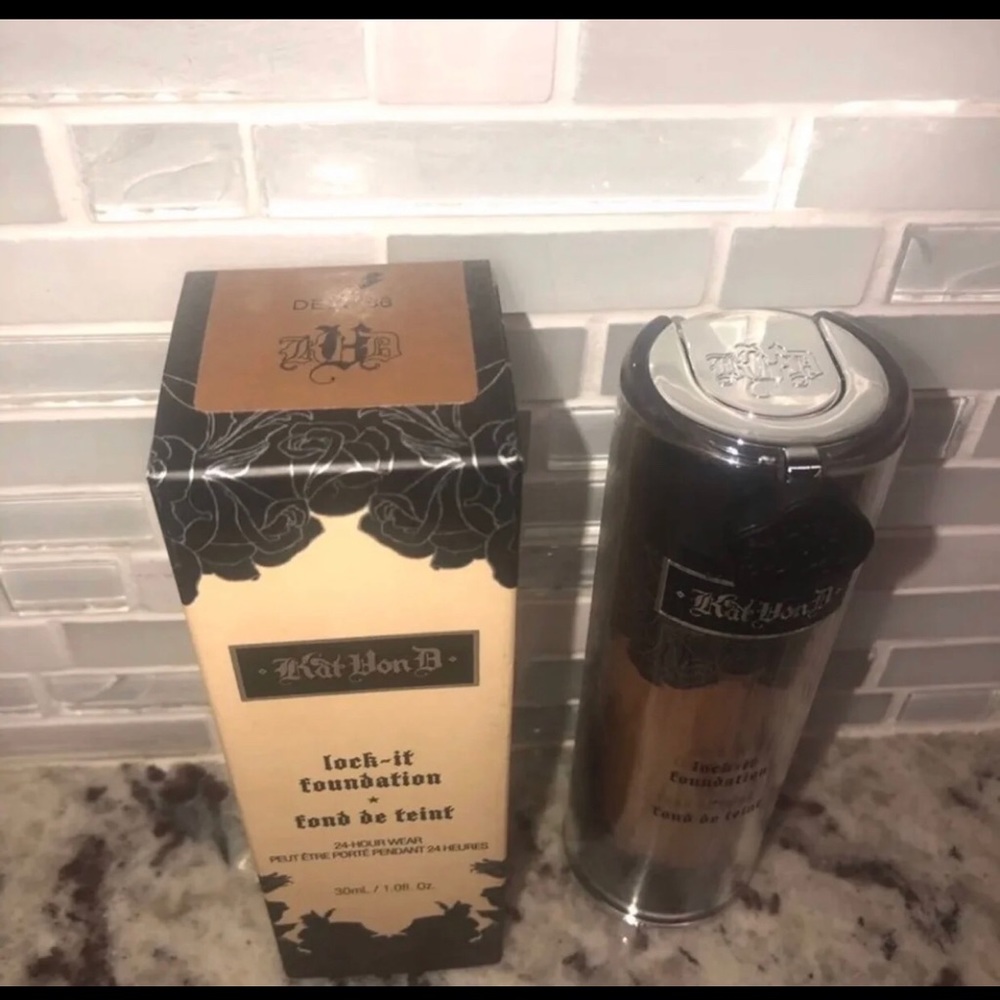 Kat Von D Lock-It Tattoo Foundation deep 66 - Picture 2 of 3